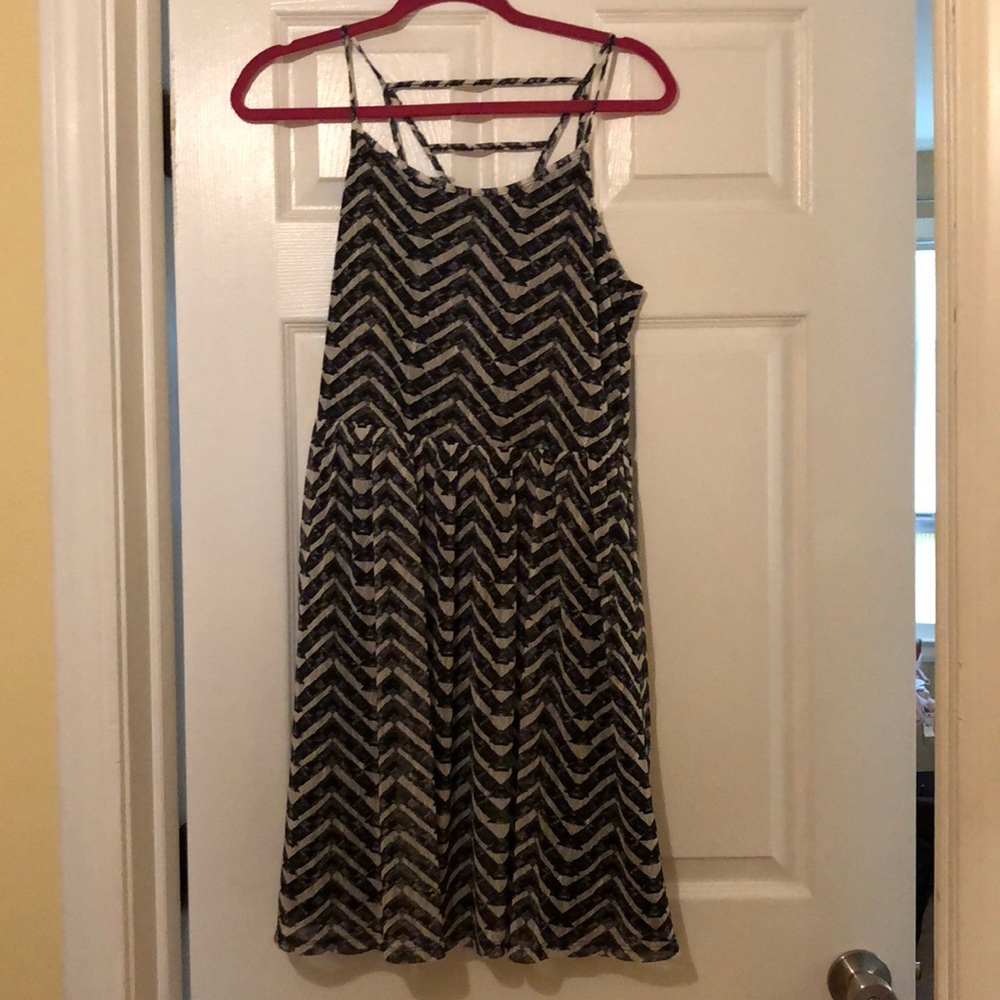 Xhilaration dress black and white